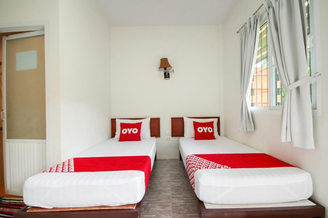 Oyo 75312 Banana Lodge Khao Lak Exterior foto